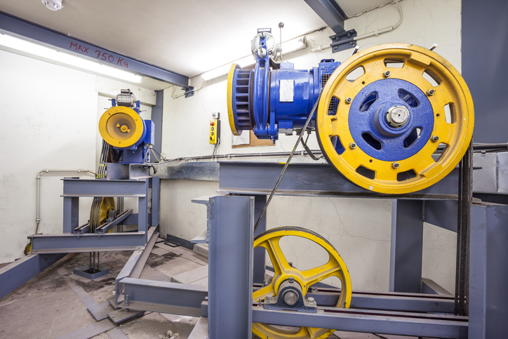 motor of the elevator crane and elevator service